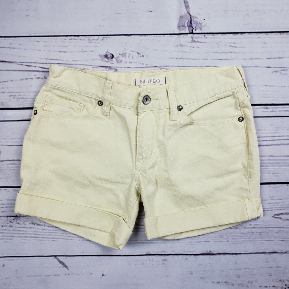 Bullhead Denim Yellow Wash Flat Front Midi Jean Shorts Junior's Size 1